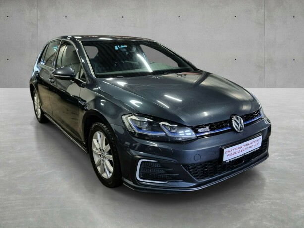 volkswagen-golf-elektrisitetbensin-2018-big-2