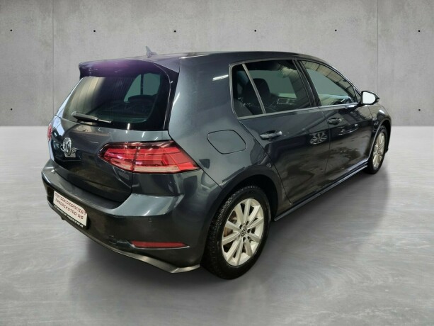 volkswagen-golf-elektrisitetbensin-2018-big-6