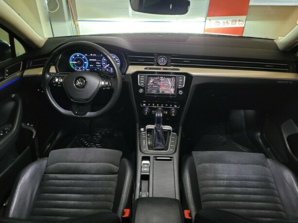 volkswagen-passat-elektrisitetbensin-2017-big-39