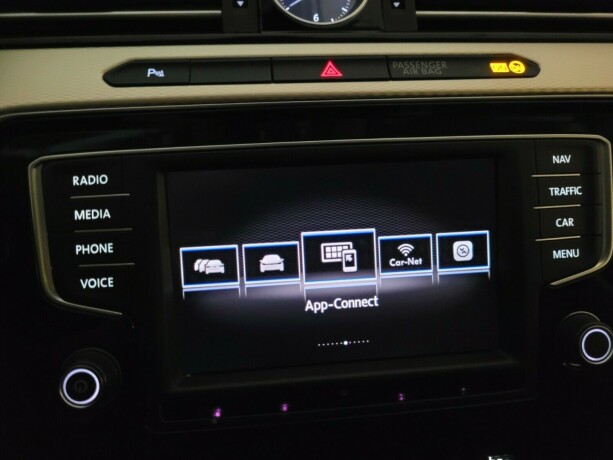 volkswagen-passat-elektrisitetbensin-2017-big-32