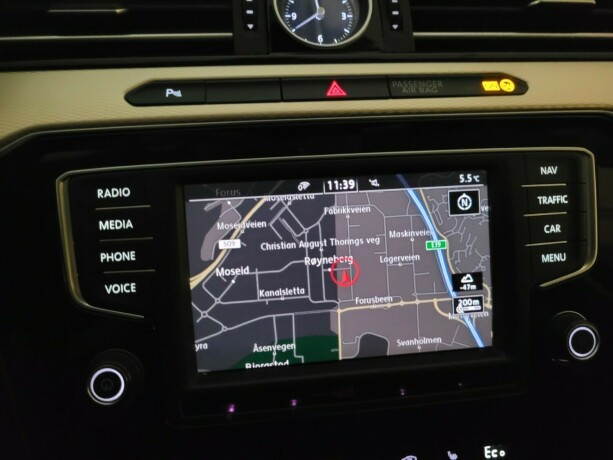 volkswagen-passat-elektrisitetbensin-2017-big-31