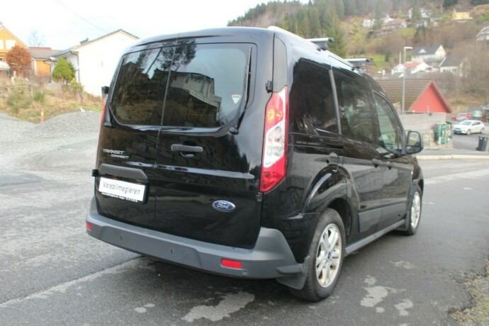 ford-transit-connect-diesel-2017-big-3
