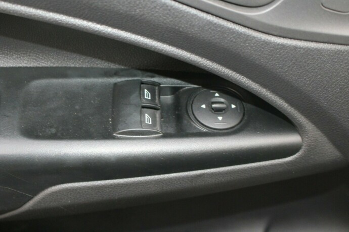 ford-transit-connect-diesel-2017-big-6