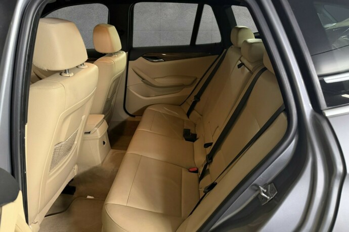 bmw-x1-diesel-2012-big-10