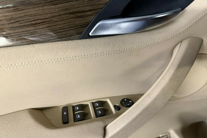 bmw-x1-diesel-2012-big-26