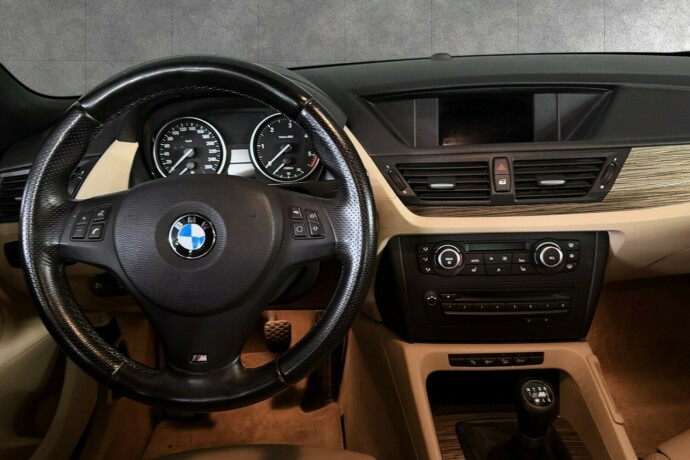 bmw-x1-diesel-2012-big-13
