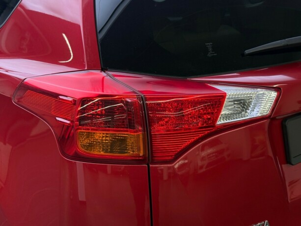 toyota-rav4-bensin-2014-big-6