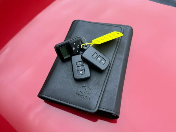 toyota-rav4-bensin-2014-big-28