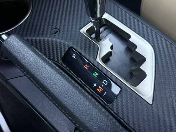 toyota-rav4-bensin-2014-big-20