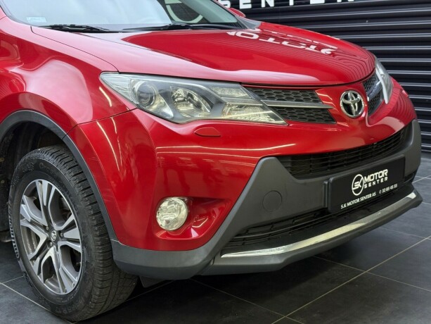 toyota-rav4-bensin-2014-big-2