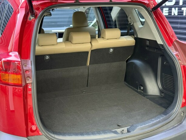 toyota-rav4-bensin-2014-big-25