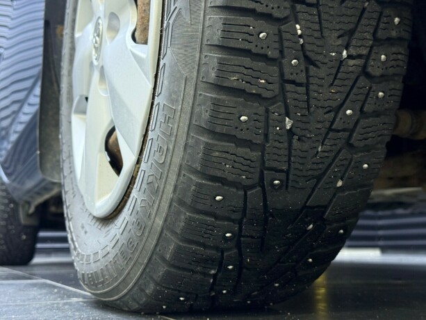 toyota-rav4-diesel-2011-big-8