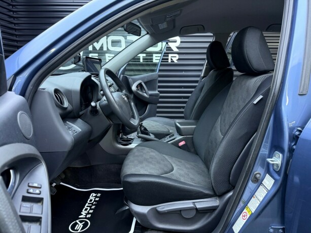 toyota-rav4-diesel-2011-big-23