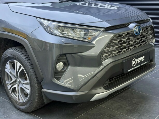 toyota-rav4-elektrisitetbensin-2021-big-2
