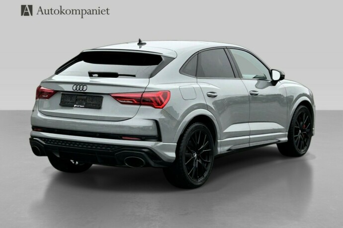 audi-rsq3-bensin-2021-big-3