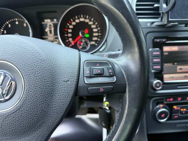 volkswagen-golf-bensin-2011-big-15