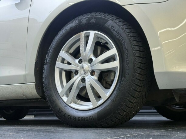 volkswagen-golf-bensin-2011-big-7