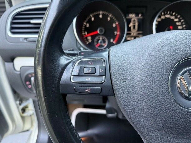 volkswagen-golf-bensin-2011-big-14