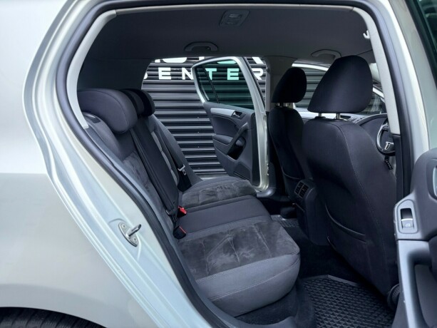 volkswagen-golf-bensin-2011-big-26