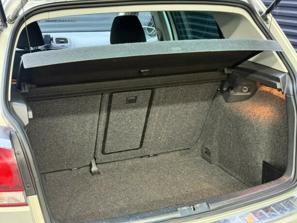 volkswagen-golf-bensin-2011-big-27