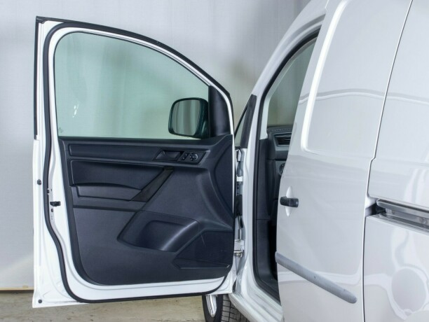 volkswagen-caddy-maxi-bensin-2019-big-27