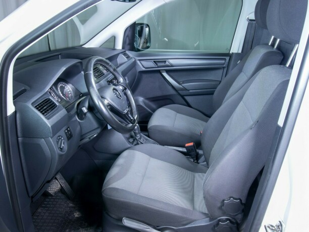 volkswagen-caddy-maxi-bensin-2019-big-43