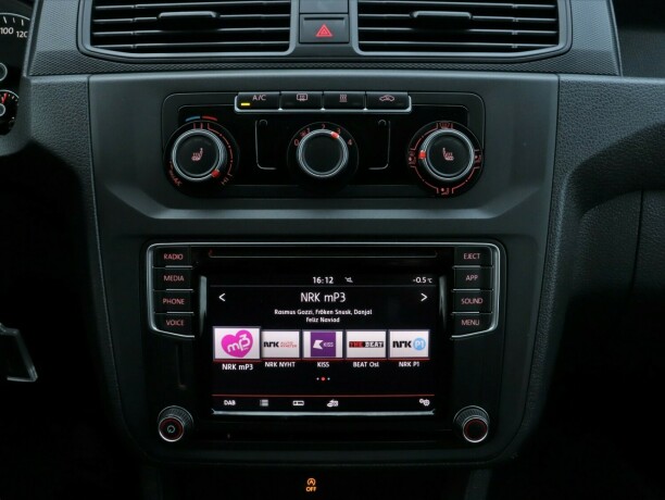 volkswagen-caddy-bensin-2019-big-25