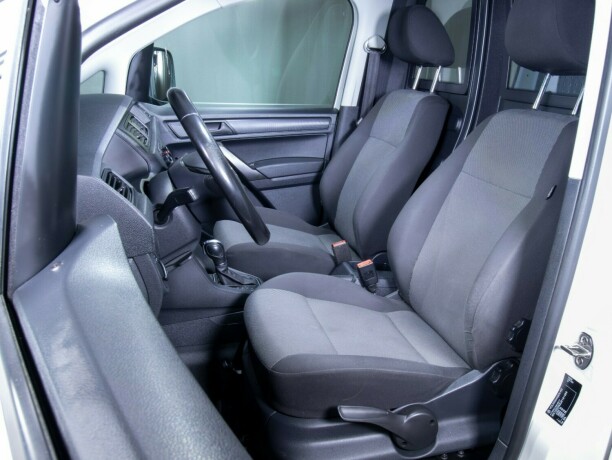 volkswagen-caddy-maxi-bensin-2019-big-44