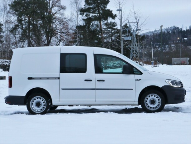 volkswagen-caddy-bensin-2019-big-3