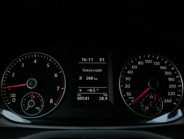 volkswagen-caddy-bensin-2019-big-24