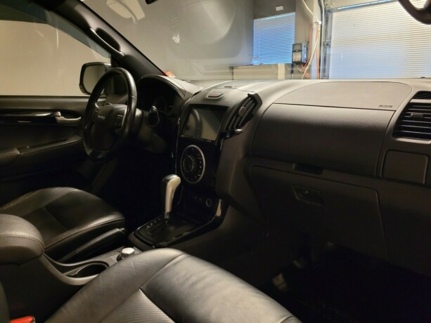 isuzu-d-max-diesel-2018-big-14