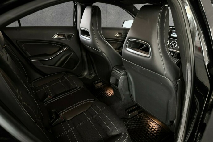 mercedes-benz-a-klasse-bensin-2014-big-13