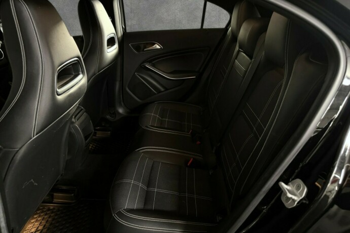 mercedes-benz-a-klasse-bensin-2014-big-10