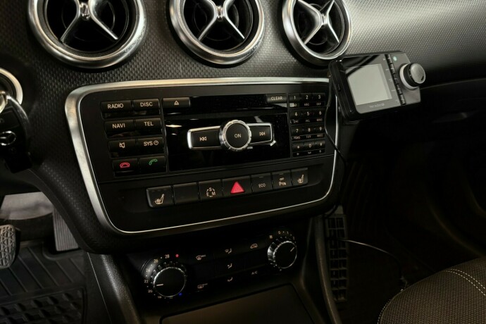 mercedes-benz-a-klasse-bensin-2014-big-18