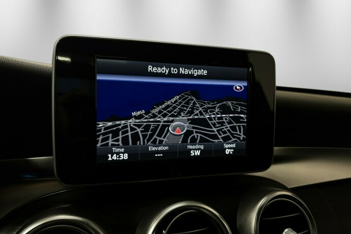 mercedes-benz-c-klasse-bensin-2017-big-28