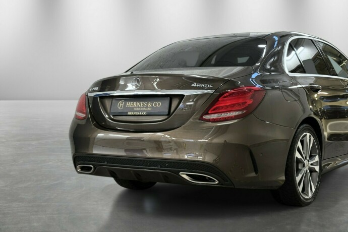 mercedes-benz-c-klasse-bensin-2017-big-9