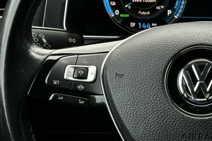 volkswagen-golf-elektrisitet-2020-big-24