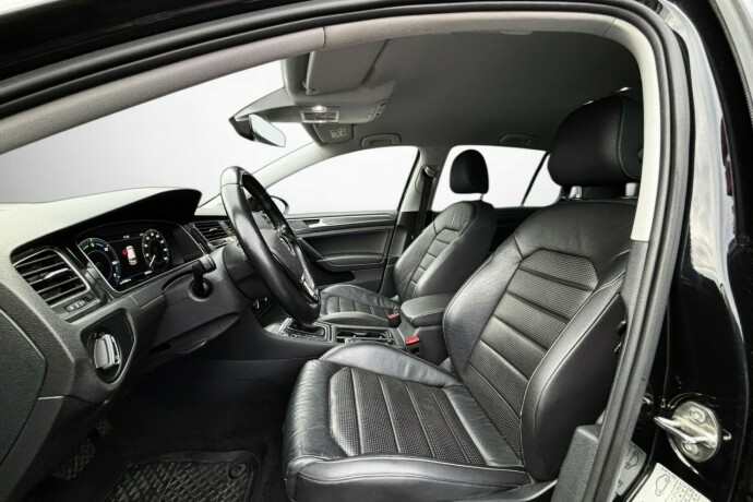 volkswagen-golf-elektrisitet-2020-big-14