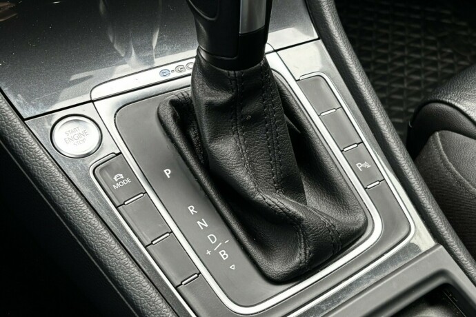 volkswagen-golf-elektrisitet-2020-big-27