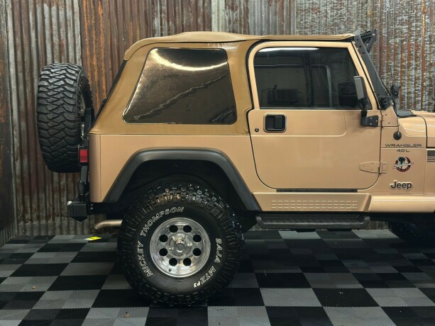jeep-wrangler-1998-big-4