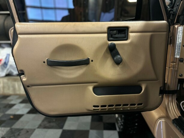 jeep-wrangler-1998-big-25