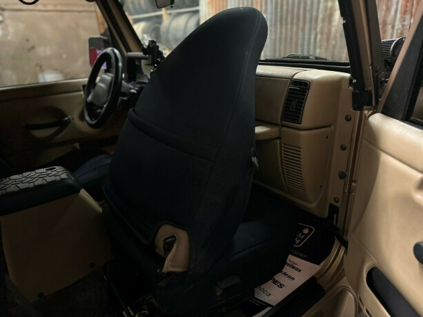 jeep-wrangler-1998-big-37