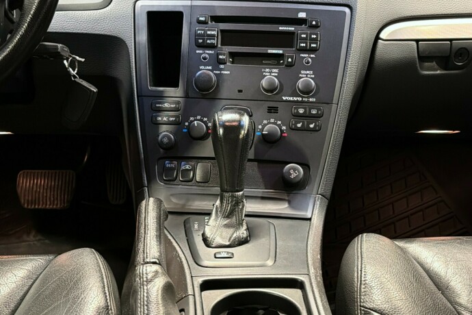 volvo-v70-diesel-2004-big-16