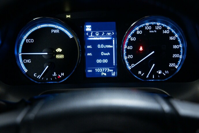 toyota-rav4-elektrisitetbensin-2018-big-12