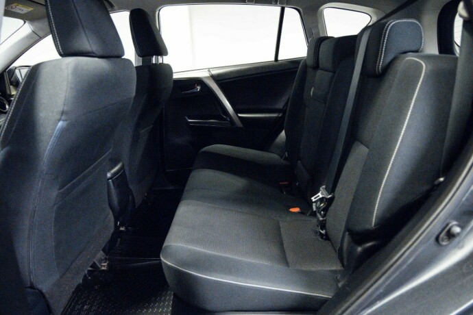 toyota-rav4-elektrisitetbensin-2018-big-6