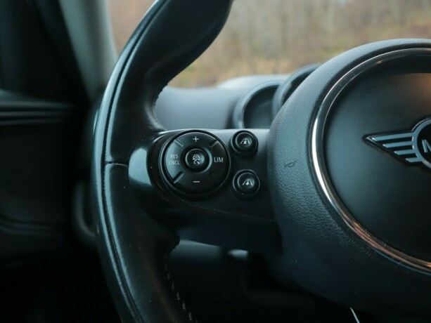 mini-countryman-elektrisitetbensin-2019-big-16