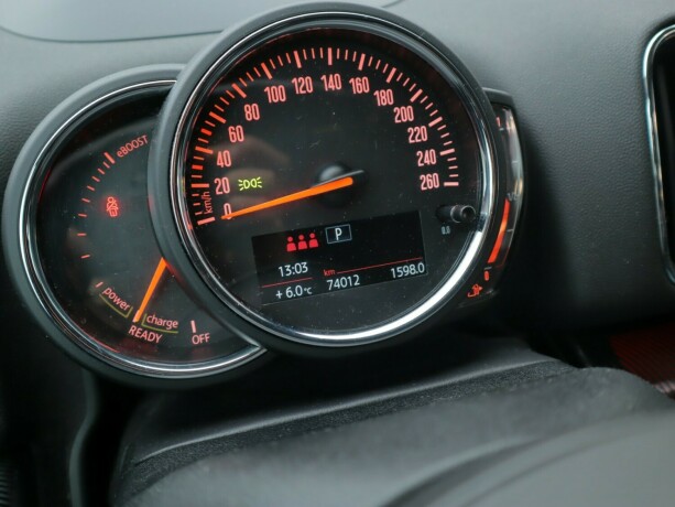 mini-countryman-elektrisitetbensin-2019-big-31