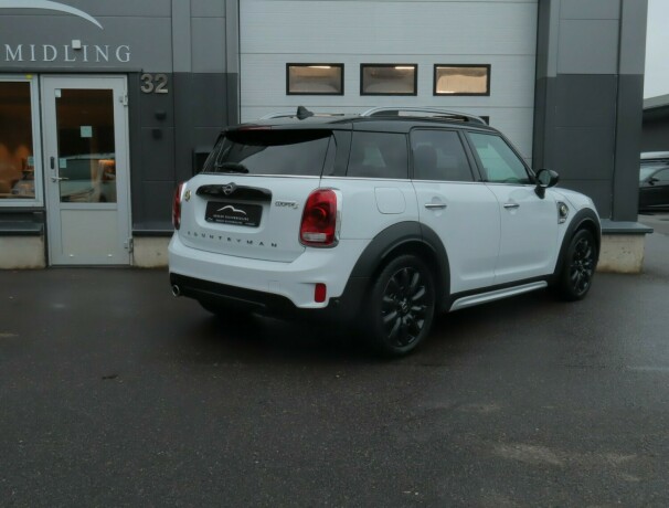mini-countryman-elektrisitetbensin-2019-big-1