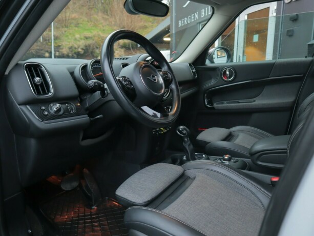 mini-countryman-elektrisitetbensin-2019-big-7