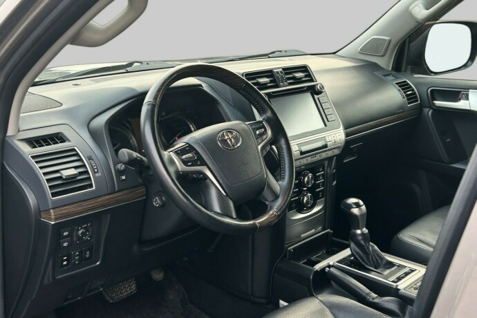 toyota-land-cruiser-diesel-2019-big-12